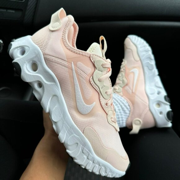 F2- SIZE 6.5 WOMEN'S NIKE REACT ART3MIS ORANGE PEARL/WHITE/IVORY CN8203-800 - Picture 1 of 9